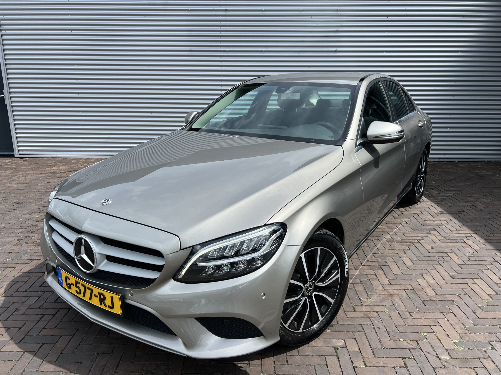 46704428-19.jpg
